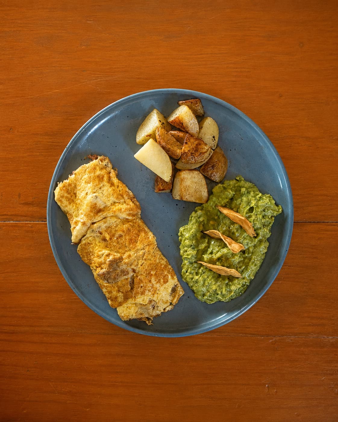 Omelette Shukran con papas y guacamole
